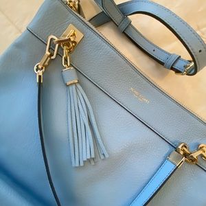 Perfect for Spring! VGUC Henri Bendel Light Blue Pebbled Leather Bag 🩵🩵